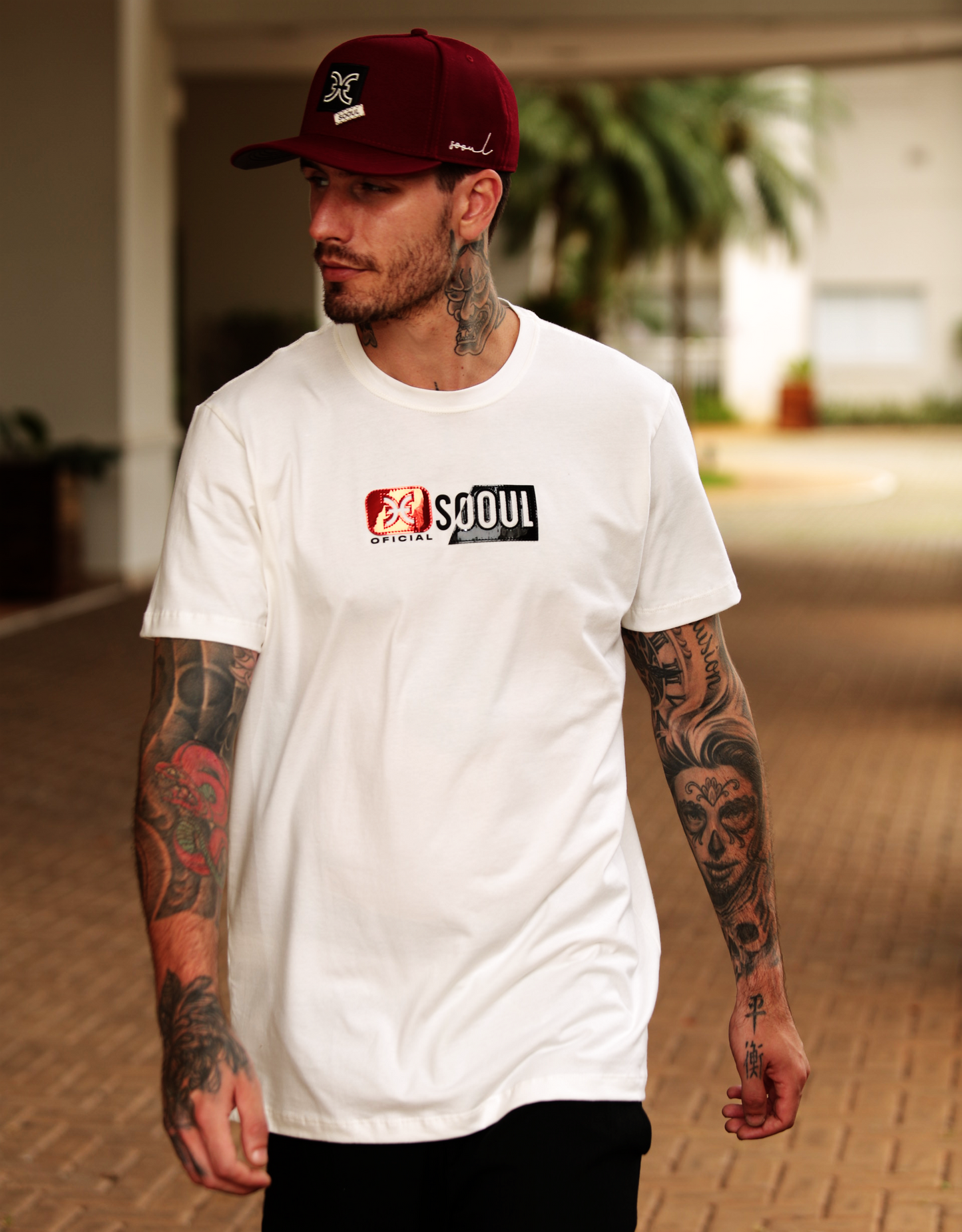 Camiseta Sooul premium logo em couro